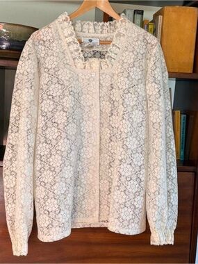 Vintage lace blouse by captive fashions